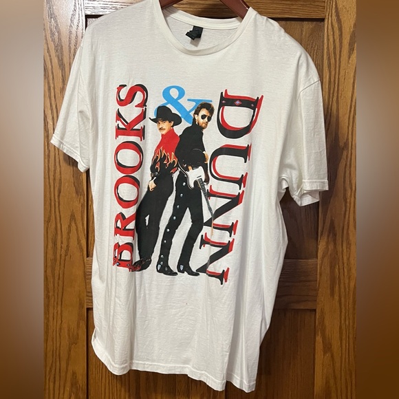 Gildan Other - Brooks & Dunn Tee
